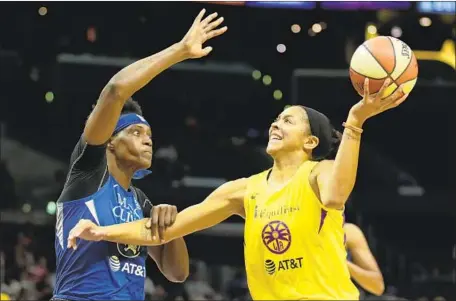  ?? Chris Carlson Associated Press ?? THE SPARKS’
Candace Parker is coming off an injury-plagued season when the 13-year veteran posted a career-low 11.2 scoring average.