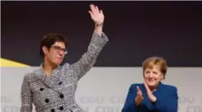  ?? FOTO REUTERS ?? Annegret Kramp-Karrenbaue­r neemt de leiding van de CDU over van Angela Merkel.