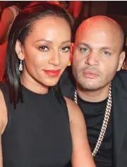  ??  ?? In 2014: With husband Stephen Belafonte