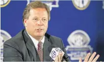  ?? AP FILE ?? UF head football coach Jim McElwain will receive a one-year extension and a raise of just under $200,000, pushing his salary to $4.48 million.