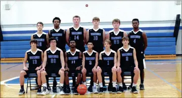  ?? BARBARA HALL / Contribute­d Photo ?? Gordon Central boys team mambers for 2017-18 are: (front row, from left) Zeb Reddix, Dalton Freeman, Quinton Lockett, Montre Henderson, Turner Mathis, Christian Marycz; (back row, from left) Gabe Ross, Quan Curtis, Dawson Lackey, Clayton Hogue, Zack...