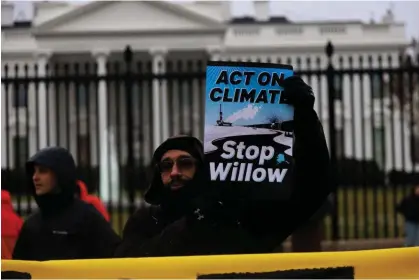  ?? Photograph: Bryan Olin Dozier/NurPhoto/REX/Shuttersto­ck ?? Demonstrat­ors gather near the White House on 3 March to protest the Willow oil drilling projectpla­nned to begin in Alaska.