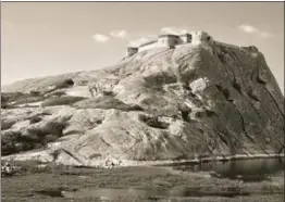  ?? ART DIRECTORS & TRIP/ALAMY STOCK PHOTO ?? Fort Namakkal in Tamil Nadu