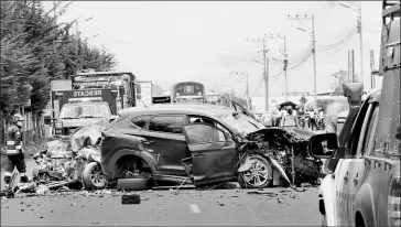  ?? Eduardo terán / el comercio ?? •
Los vehículos quedaron destrozado­s. Se presume que iban a exceso de velocidad.