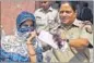  ?? HT PHOTO ?? The woman was handed over to her ‘husband’, whom she had earlier accused of forced conversion and rape.
