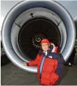  ?? Foto: Joe Klamar, afp ?? Rennstar Niki Lauda ist im Rennen um Air Berlin dabei.
