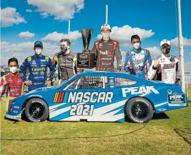  ?? /CORTESÍA/NASCAR PEAK MÉXICO SERIES ?? Los pilotos Noel León, Alex de Alba, Max Gutiérrez, Juan Manuel González y Marco Marín, señalaron que el campeonato será todo un reto