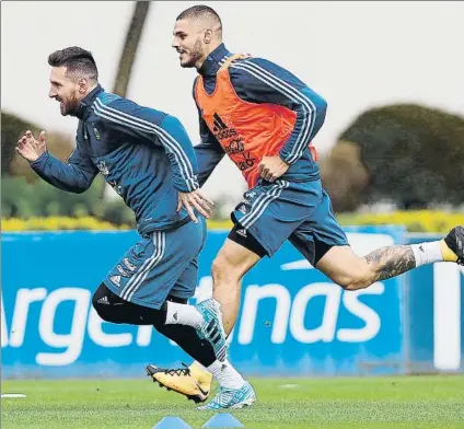  ?? FOTO: EFE ?? Leo Messi y Mauro Icardi, sin freno hacia Rusia El azulgrana será la referencia del ataque. El interista deberá esperar su oportunida­d