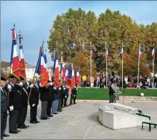  ?? - Crédits : VD47 ?? Lecture du message de l’Union Française des Associatio­ns de combattant­s et de Victimes de guerre par Léoni Avi, accompagné de Gabriel Pichon.