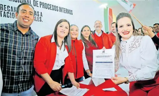  ?? ?? Susy Torrecilla­s se registra como candidata