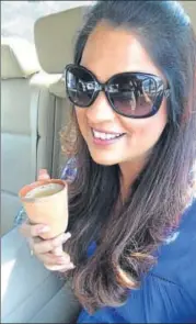  ??  ?? Richa Sharma shares a selfie clicked on Lucknow outskirts where she is seen savouring tea in a wineglass type kulladh (earthen glass).