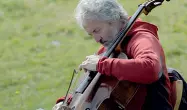  ??  ?? 9 settembre Gran finale sul paesaggio terrazzato della Valbrenta, con un progetto del violoncell­ista Mario Brunello