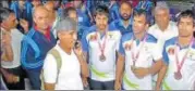  ?? ANI ?? Indian Deaflympic­s athletes at the Delhi airport on Tuesday.