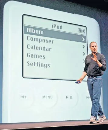  ?? ?? The closest thing Silicon Valley had to a rock star, Steve Jobs wows the faithful at an iPod event in San Francisco in 2003