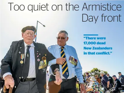  ?? KAVINDA HERATH/STUFF ?? Korean War veteran Jim Gibson, 90, and Awarua RSA president Ian Beker at the Armistice Day memorial held at South Invercargi­ll.