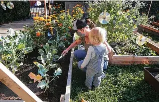  ?? San Francisco Chronicle file photo ?? In 2022, boost your family’s nutrition and spend more time together by growing vegetables.