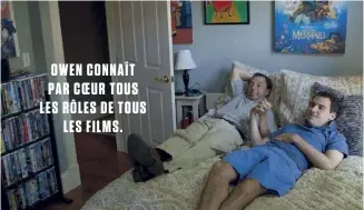  ??  ?? Le père Ron, grand conteur et imitateur, utilise des personnage­s pour dialoguer avec son fils.