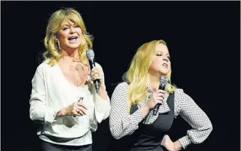  ?? [CHRIS PIZZELLO/INVISION] ?? Goldie Hawn, left, with her “Snatched” co-star, Amy Schumer