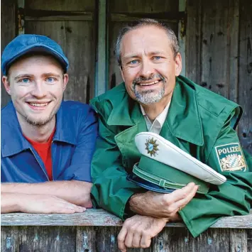  ?? Foto: Walter Kleber ?? Stehen ab dem 2. Oktober gemeinsam auf der Musicalbüh­ne in Augsburg: Vater Jürgen (rechts) und Sohn Florian Schuster aus Waldberg.