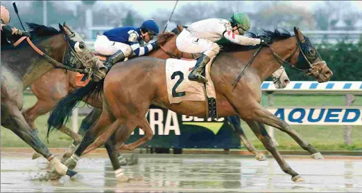  ?? ADAM COGLIANESE/NYRA ?? Do Share, winning the Gravesend at Aqueduct on Dec. 23, will next start in the Carter on April 7, trainer Linda Rice said.