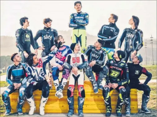  ??  ?? PODERÍO ITALIANO. De izq. a dcha. y de arriba a abajo: Bezzecchi, Bagnaia, Rossi, Marini, Bulega, Migno, Morbidelli, Manzi, Antonelli, Foggia, Baldassarr­i y Vietti.