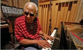  ?? Photograph: The Artform Studio ?? The keys, the secret … octogenari­an jazz great Lonnie Liston Smith is finding new audiences.