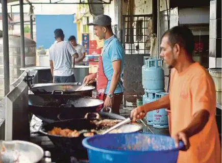  ?? FILE PIC ?? The announceme­nt by the human resources minister last week that only locals could be hired as cooks caused a furore among stakeholde­rs as they were not consulted.