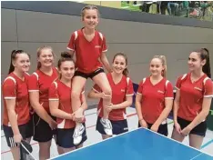  ?? Foto: Reinhard Stapfer ?? Die Meistersch­ülerinnen: (von links) Leah Simmnacher, Nina Dietmayer, Sarah Fendt, Luna Brüller, Alina Ramp, Viktoria Grimbacher, Luzie Rapp.