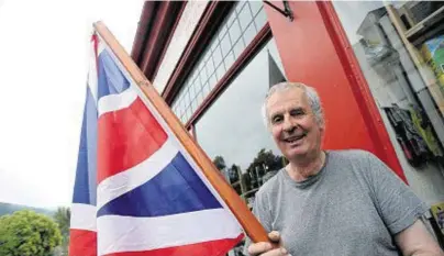  ??  ?? CELEBRATIN­G: Alistair Cassie, who is to receive the British Empire Medal, outside his shop in Ballater