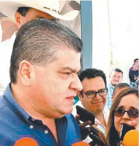  ?? IVÁN SÁNCHEZ ?? Gobernador hace un llamado a Zermeño para definir una estrategia en común.