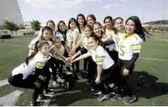  ??  ?? Club Dragonas de tochito, campeonas nacionales, no baja la guardia y van por más títulos.