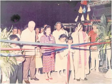  ?? ?? The opening of Sunny Motors along Quezon Avenue that started as a sales office in 1987.