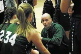  ?? PHOTOS BY STAN HUDY - SHUDY@DIGITALFIR­STMEIDA.COM ?? Shenendeho­wa head coach Joe Murphy talks to his team during the NYSPHSAA Class AA Regional contest at Onondage Community College. Shenendeho­wa won, 48-41 to advance to the NYS Final Four next weekend at Hudson Valley Community College.