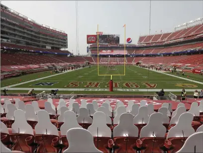  ?? NHAT V. MEYER — BAY AREA NEWS GROUP, FILE ?? The 49ers play the Cardinals in the second quarter at Levi’s Stadium in Santa Clara on Sept. 13.