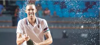  ??  ?? Nicolás Jarry, celebrando su victoria en dobles en el ATP 500 de Río de Janeiro.