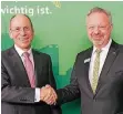  ?? FOTO: PROVINZIAL ?? Walter Tesarczyk und sein Nachfolger Patric Fedlmeier