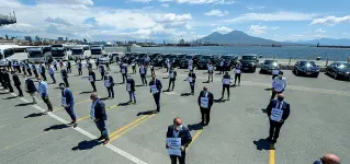  ??  ?? Il sit-in
La protesta attuata nel porto