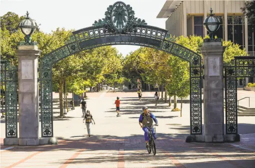  ?? Gabrielle Lurie / The Chronicle 2020 ?? nrollment for nonCalifor­nia residents will be reduced to 1t½ of the student body over the neït five years at 5C Berkeley.