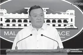  ?? PHILstaR.COM ?? Presidenti­al spokespers­on Harry Roque confirmed that Chinese coast guard personnel have been taking the catch of Filipino fishermen in Scarboroug­h Shoal.