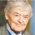  ??  ?? Hal Holbrook