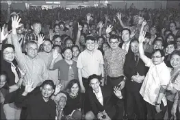  ??  ?? Go Negosyo’s Joey Concepcion and Ramon Lopez with Sen. Cynthia Villar, Manny Villar, Rep. Mark Villar, and other entreprene­urs and guests in last year’s 4th OFW &amp; Family Summit.