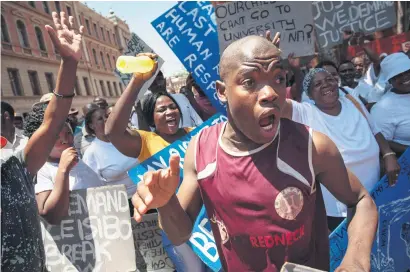  ?? Picture: Jacques Nelles ?? Informal traders from the Denneboom station in Mamelodi are seen yesterday protesting outside the High Court in Pretoria. The traders were evicted from the area to make way for a new mall.