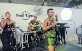 ?? Picture: YOLANDA PALEZWENI ?? GOING STRONG: 'SA Idols' winner Yanga Sobetwa, 18, performs at the Gallery on Produce in Port Elizabeth over the weekend.