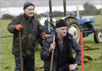  ??  ?? Paddy Barnes and Willy Kearney from Carnew.