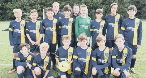  ??  ?? Glinton & Northborou­gh Amber Under 13s are pictured before their 8-0 defeat by Werrington. from the left are, back, Tom Steward, James Smith, James Connell, Terry Smith, Callum Yates, Andy Sandel, Oliver Hill, Finlay Ribbons, Isaac Woodfield-Mills,...