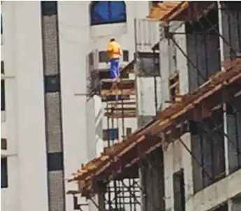  ?? Laxman K. ?? Frequent safety training and awareness sessions, along with proper safety gear, need to be given to constructi­on workers to reduce the risk of accidents on the sites, a reader cautions.