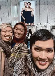  ?? Courtesy of Duyen Nguyen ?? Duyen Nguyen snaps a selfie with daughters Lauren and Chloé in front of a recent Gucci ad campaign.