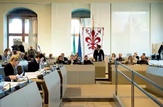  ??  ?? La prima seduta
Il nuovo Consiglio comunale di Firenze si è insediato il 21 giugno scorso