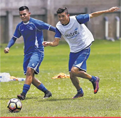  ??  ?? Además de Honduras, El Salvador se fogueará contra Ecuador, el próximo 13 de junio.