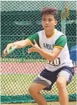  ?? Annie Abad ?? TINANGHAL na first gold medalist ng 2018 Batang Pinoy National Finals si Mary Grace Joson ng Camarines Sur nang pagwagihan ang girls discus throw event.